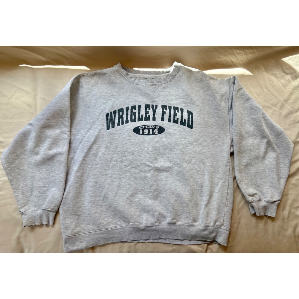 Vintage Gear For Sports Wrigley Field Since 1914 Sweatshirt XL Grey Distressed